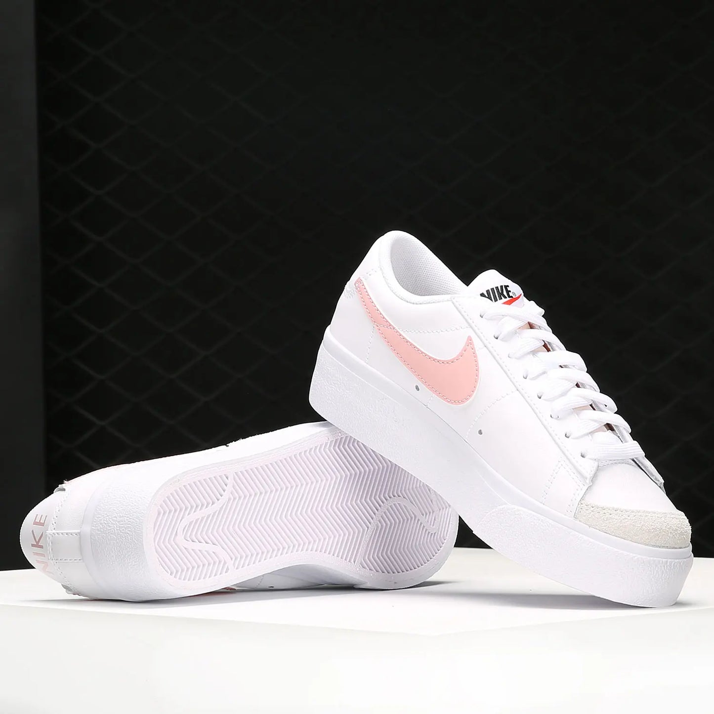 Nike Women's Blazer Low White Casual Sneakers | footmaxldn - footmaxldn