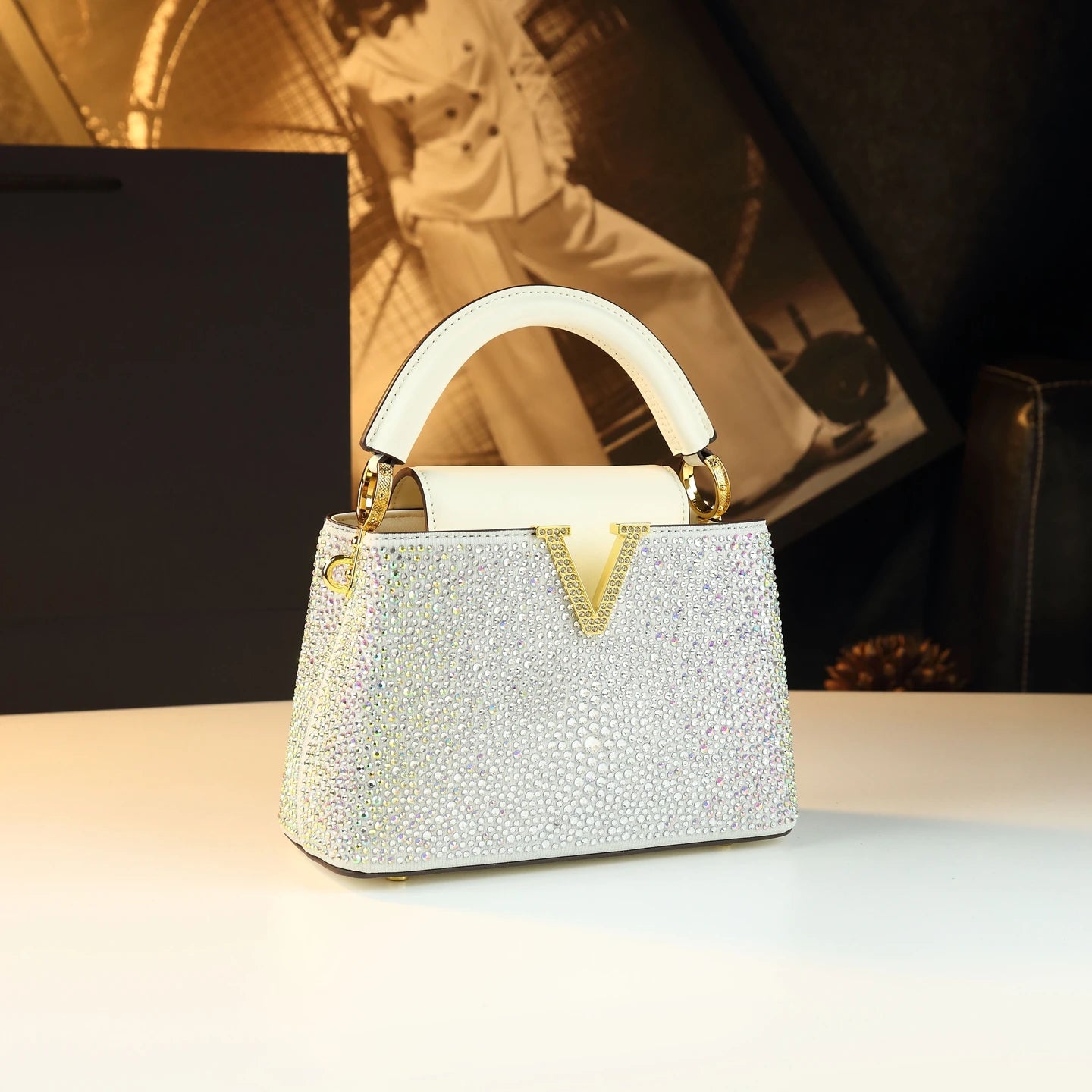 V Letter Diamond Crossbody Bag - Luxury Genuine Leather Bag | footmaxldn - footmaxldn