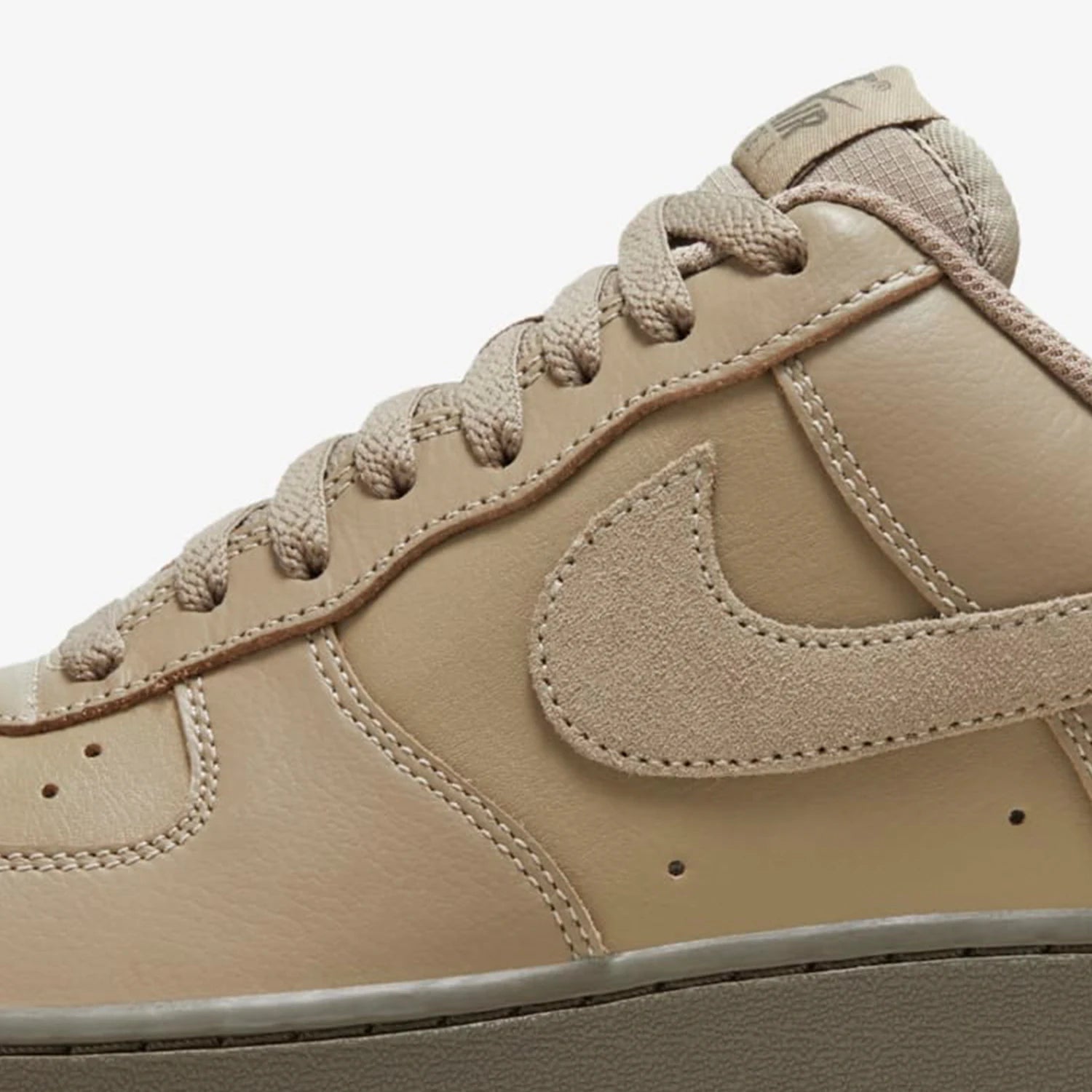 Nike Men's Platform Sneakers HQ1176-222 - Cushioned Low-Top Casual Fashion Trainers - footmaxldn