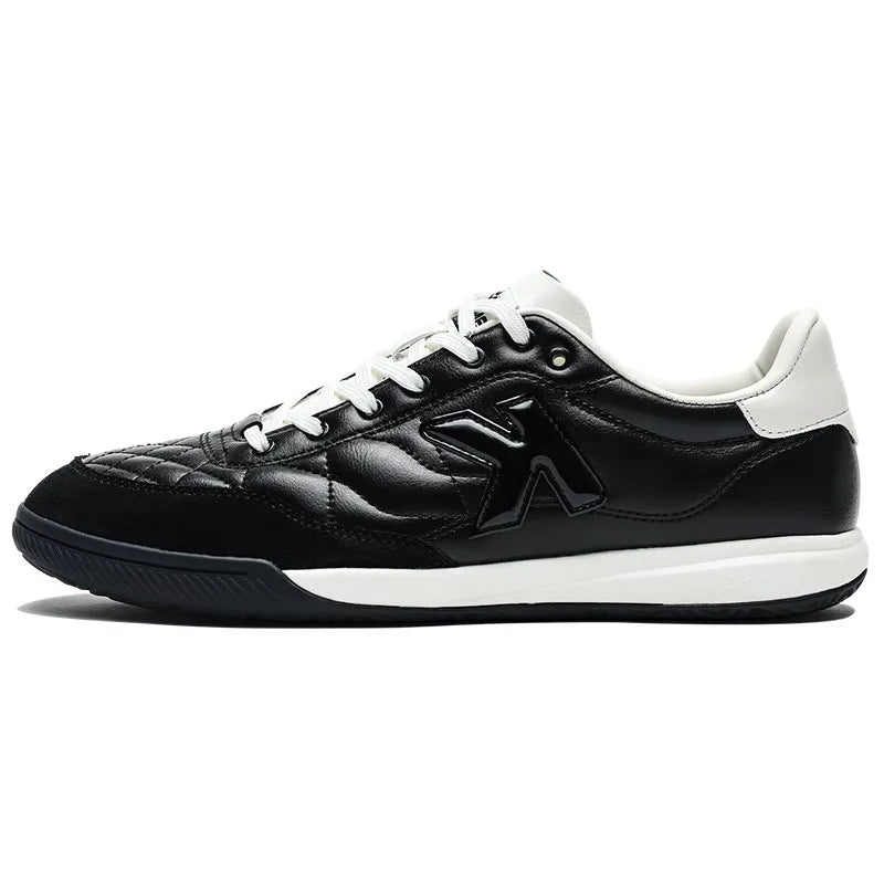 Kelme Retro Court Sneaker – Men's Leather Walking Shoe