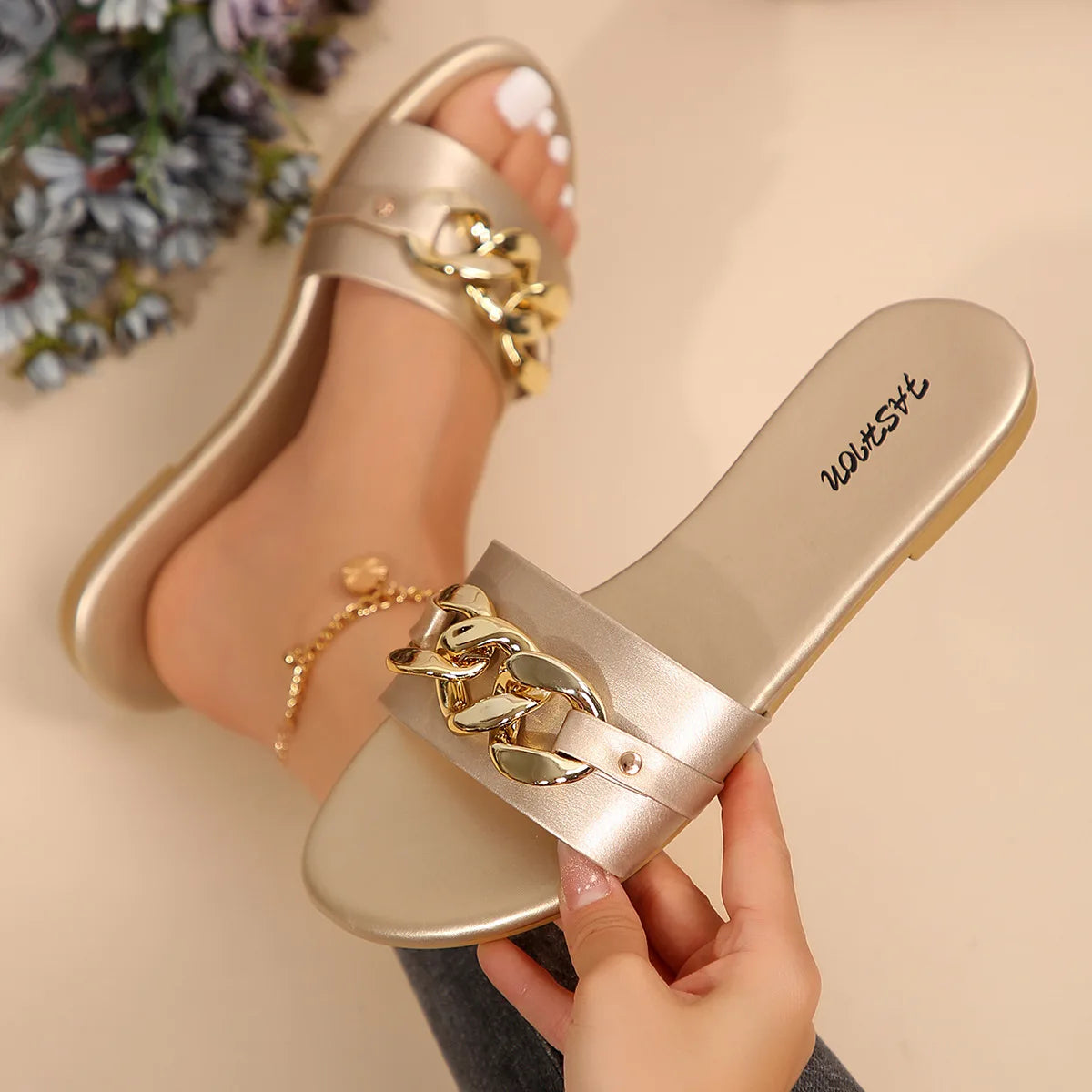 Women's Slippers with Chain Buckle, Flat-Soled Home Slippers, New Summer Style, Casual and Comfortable Women's Slippers, Round-Toe Slip-Ons, Holiday Style, Fashionable, Simple and Elegant Women's Sandals - footmaxldn