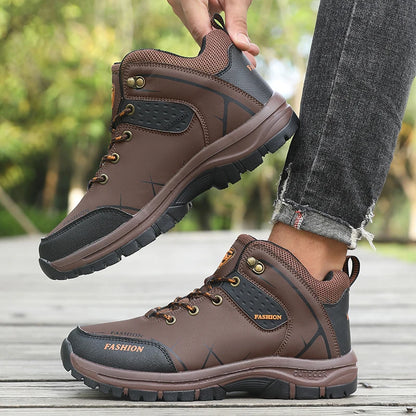 Footmax Retro Men's Hiking Boots Size 39-46 - Waterproof Anti-Slip Work Shoes