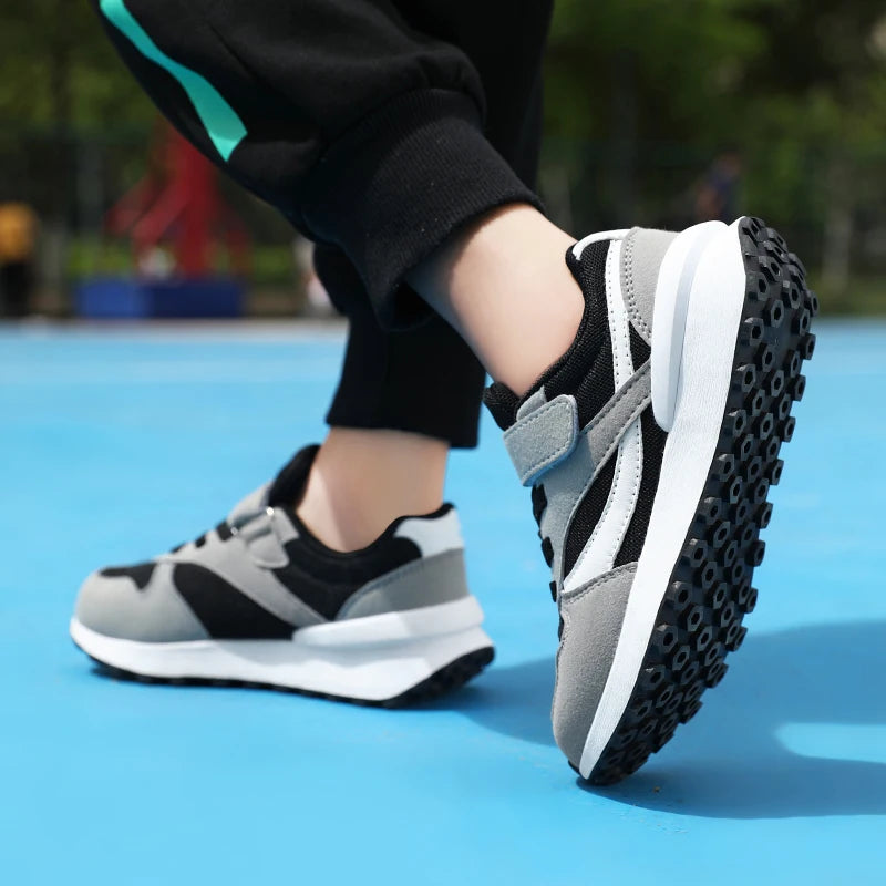 Kids' Breathable High-Top Trainers | Footmaxldn
